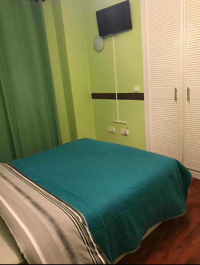 Chale Barajas Escala Hotel Madrid Eksteriør billede
